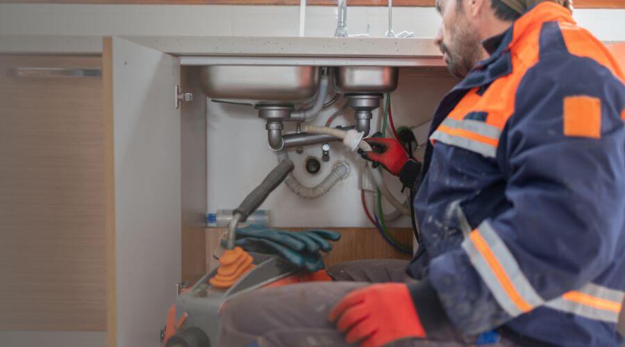 Commercial Slab Leak Plumbing in Diamondville, WY